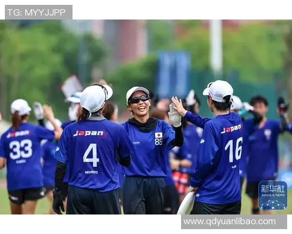 某队延续四十年赛前仪式全队围圈聆听特定歌曲传承团队精神